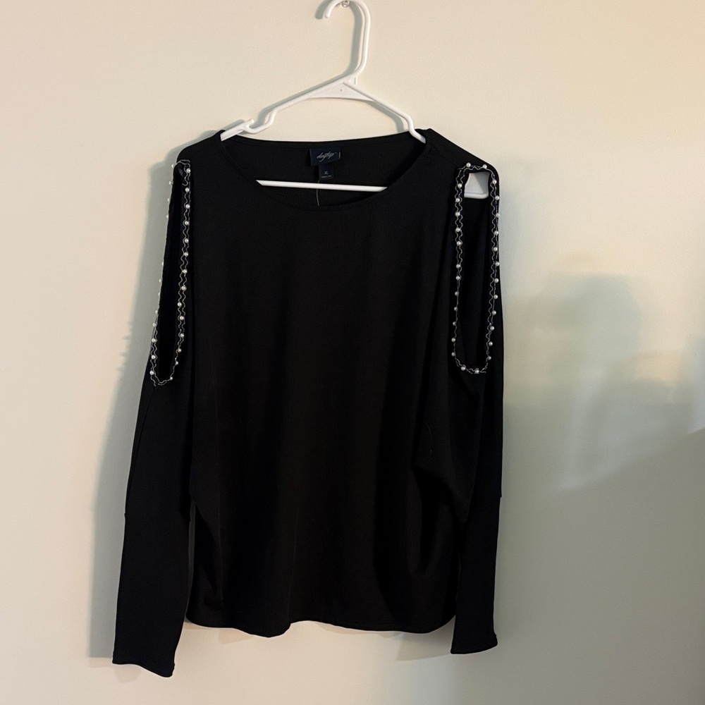 Daytrip Black Cold Shoulder with Pearl Details